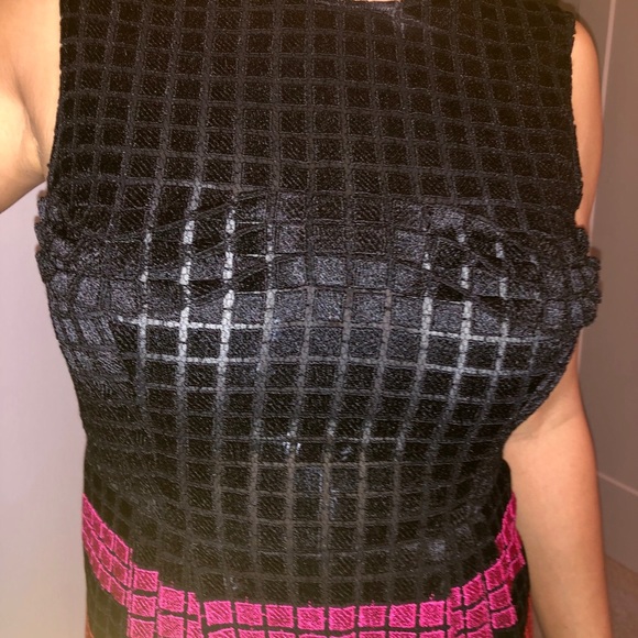 Black - Picture 3 of 4